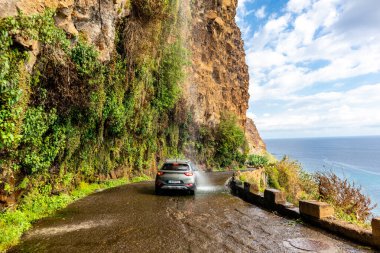Madeira 'nın batı kıyısında Atlantik Okyanusu' nun muhteşem manzarası Madeira - Portekiz 