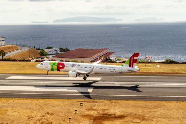 Madeira 'nın güzel manzarası boyunca Atlantik Okyanusu' nun muhteşem manzarası Madeira - Portekiz 