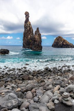 Madeira 'nın güzel manzarası boyunca Atlantik Okyanusu' nun muhteşem manzarası Madeira - Portekiz 