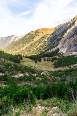 Oberstdorf-Bavyera yakınlarındaki Allgu 'da küçük bir sonbahar yürüyüşü - Almanya
