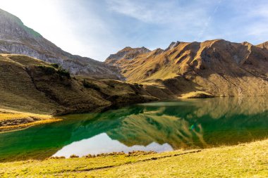Oberstdorf-Bavyera yakınlarındaki Allgu 'da küçük bir sonbahar yürüyüşü - Almanya