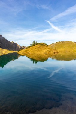Oberstdorf-Bavyera yakınlarındaki Allgu 'da küçük bir sonbahar yürüyüşü - Almanya