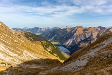 Oberstdorf-Bavyera yakınlarındaki Allgu 'da küçük bir sonbahar yürüyüşü - Almanya
