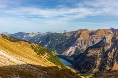 Oberstdorf-Bavyera yakınlarındaki Allgu 'da küçük bir sonbahar yürüyüşü - Almanya