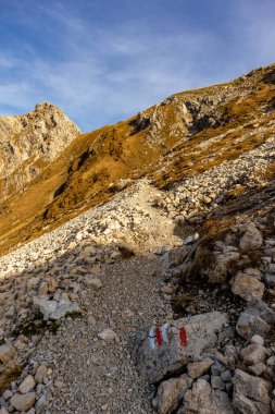 Oberstdorf-Bavyera yakınlarındaki Allgu 'da küçük bir sonbahar yürüyüşü - Almanya