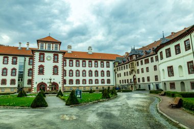 Meiningen - Thüringen - Almanya 'nın muhteşem tiyatro kasabasında bahar yürüyüşü