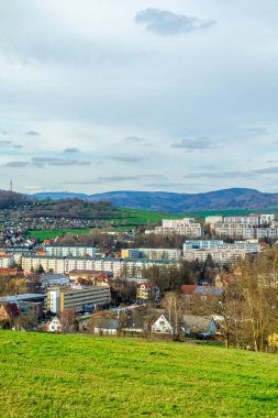 Yarı kereste kaplı Schmalkalden kasabasında bir bahar bisiklet turu tüm yönleriyle - Thüringen - Almanya