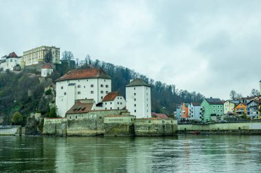 Passau yakınlarındaki Bavyera Ormanı 'nın eteklerinde Bavyera - Almanya