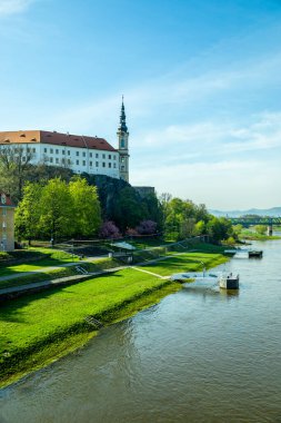 Çek sınırındaki Elbe - Bohem İsviçre - Çek Cumhuriyeti sınırında güzel bir bahar yürüyüşü
