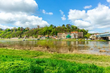 Meien 'den Dresden' e, Bad Schandau - Saksonya - Almanya üzerinden Elbe Bisiklet Yolu boyunca güzel bir bahar turu.