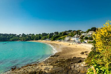 Güzel Britanya-Cancale-Fransa 'da Pointe du Grouin' e manzara yürüyüşü