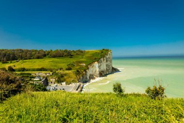 Eşsiz Normandiya kırsalında güzel bir keşif turu Saint-Pierre-en-Port Fransa