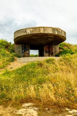 Plougonvelin-Fransa yakınlarındaki güzel Brittany 'deki Pointe Saint-Mathieu' de küçük bir keşif turu.