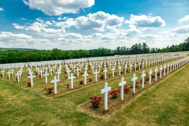 Douaumont Ossuary 'nin tarihi keşif turu Verdun şehrinin kapılarında - Büyük Est - Fransa
