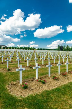 Douaumont Ossuary 'nin tarihi keşif turu Verdun şehrinin kapılarında - Büyük Est - Fransa
