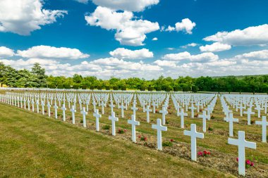 Douaumont Ossuary 'nin tarihi keşif turu Verdun şehrinin kapılarında - Büyük Est - Fransa