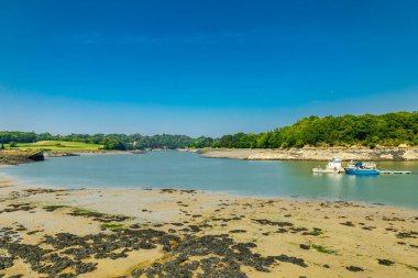 Güzel Brittany 'deki yolda, tüm röfleleriyle - Fransa