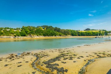 Güzel Brittany 'deki yolda, tüm röfleleriyle - Fransa