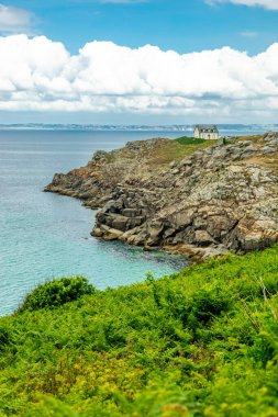 Güzel Brittany 'deki yolda, tüm röfleleriyle - Phare du Millier - Fransa