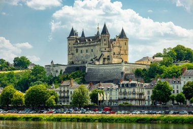 Saumur Şatosu 'ndaki eşsiz Seine Vadisi' nde güzel bir keşif turu.