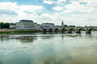 Saumur Şatosu 'ndaki eşsiz Seine Vadisi' nde güzel bir keşif turu.