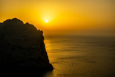 Güzel Balearic Adası Mallorca 'daki en önemli noktaya giden yolda - Kaptan de Formentor -