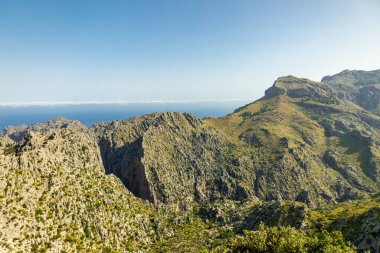 Mallorca-Sller-İspanya 'nın güzel Balear adasının batısındaki yolda.