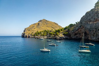 Mallorca-Sller-İspanya 'nın güzel Balear adasının batısındaki yolda.