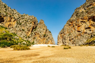 Mallorca-Sller-İspanya 'nın güzel Balear adasının batısındaki yolda.
