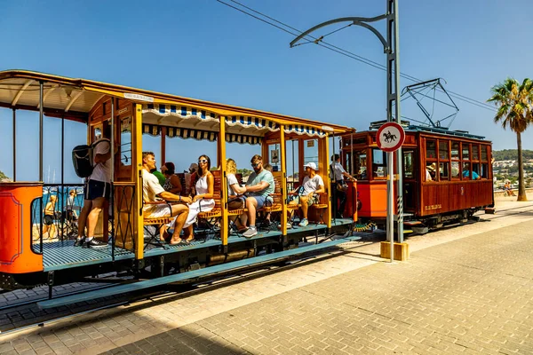 Mallorca-Sller-İspanya 'nın güzel Balear adasının batısındaki yolda.