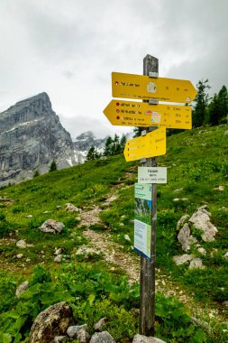 Güzel Berchtesgaden Alpleri 'nden geçerek Watzmann - Berchtesgaden - Bavyera - Almanya