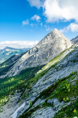 Güzel Berchtesgaden Alpleri 'nden geçerek Watzmann - Berchtesgaden - Bavyera - Almanya
