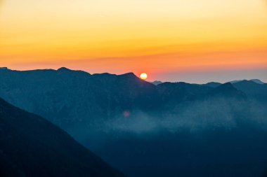 Güzel Berchtesgaden Alpleri 'nden geçerek Watzmann - Berchtesgaden - Bavyera - Almanya