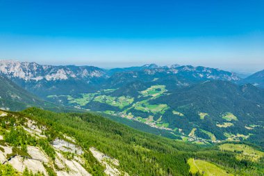 Güzel Berchtesgaden Alpleri 'nden geçerek Watzmann - Berchtesgaden - Bavyera - Almanya