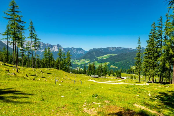 Güzel Berchtesgaden Alpleri 'nden geçerek Watzmann - Berchtesgaden - Bavyera - Almanya