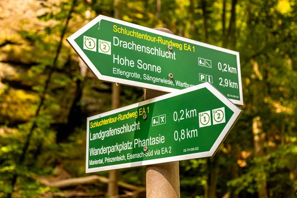Caminhada Verão Pelo Desfiladeiro Dragão Perto Eisenach Turíngia Alemanha — Fotografia de Stock