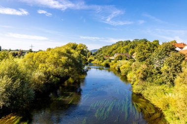 Bad Staffelstein - Bavyera - Almanya yakınlarındaki Yukarı Franconian kırsalında yaz yürüyüşü