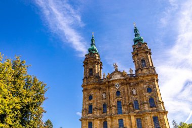 Bad Staffelstein - Bavyera - Almanya yakınlarındaki Yukarı Franconian kırsalında yaz yürüyüşü