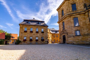 Bad Staffelstein - Bavyera - Almanya yakınlarındaki Yukarı Franconian kırsalında yaz yürüyüşü