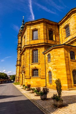 Bad Staffelstein - Bavyera - Almanya yakınlarındaki Yukarı Franconian kırsalında yaz yürüyüşü