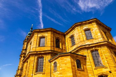 Bad Staffelstein - Bavyera - Almanya yakınlarındaki Yukarı Franconian kırsalında yaz yürüyüşü