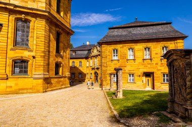 Bad Staffelstein - Bavyera - Almanya yakınlarındaki Yukarı Franconian kırsalında yaz yürüyüşü