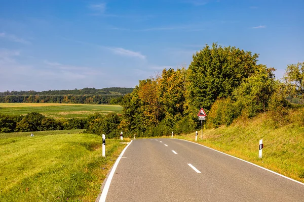 Bad Staffelstein - Bavyera - Almanya yakınlarındaki Yukarı Franconian kırsalında yaz yürüyüşü