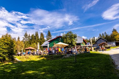 Bischofsgrn 'daki Fichtelgebirge' de güzel bir sonbahar yürüyüşü, Yukarı Franconia - Bavyera - Almanya