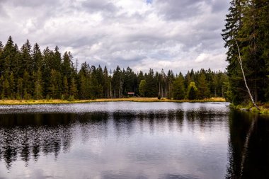 Bischofsgrn 'daki Fichtelgebirge' de güzel bir sonbahar yürüyüşü, Yukarı Franconia - Bavyera - Almanya