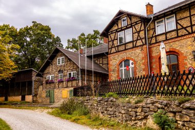 Jena - Thüringen yakınlarındaki Saale-Horizontale boyunca güzel bir sonbahar yürüyüşü.