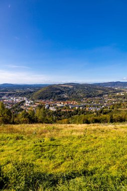 Thüringen Ormanı 'nda Oberhof ve Suhl üzerinden Almanya üzerinden sonbahar bisiklet turu