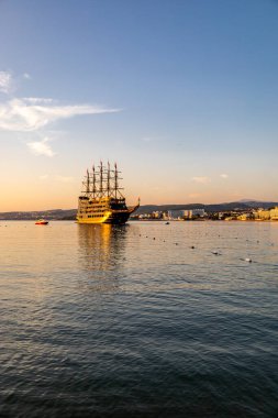 Alanya ilinin kapılarındaki Türk Rivera 'sında yaz sonu günleri - Türkiye