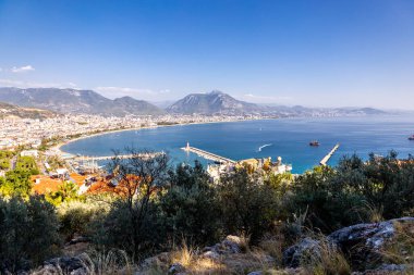 Alanya kentini, Türkiye Rivera 'daki heybetli şatosuyla keşfediyor - Türkiye
