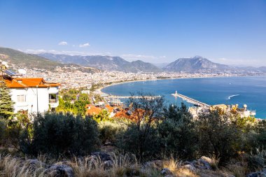 Alanya kentini, Türkiye Rivera 'daki heybetli şatosuyla keşfediyor - Türkiye